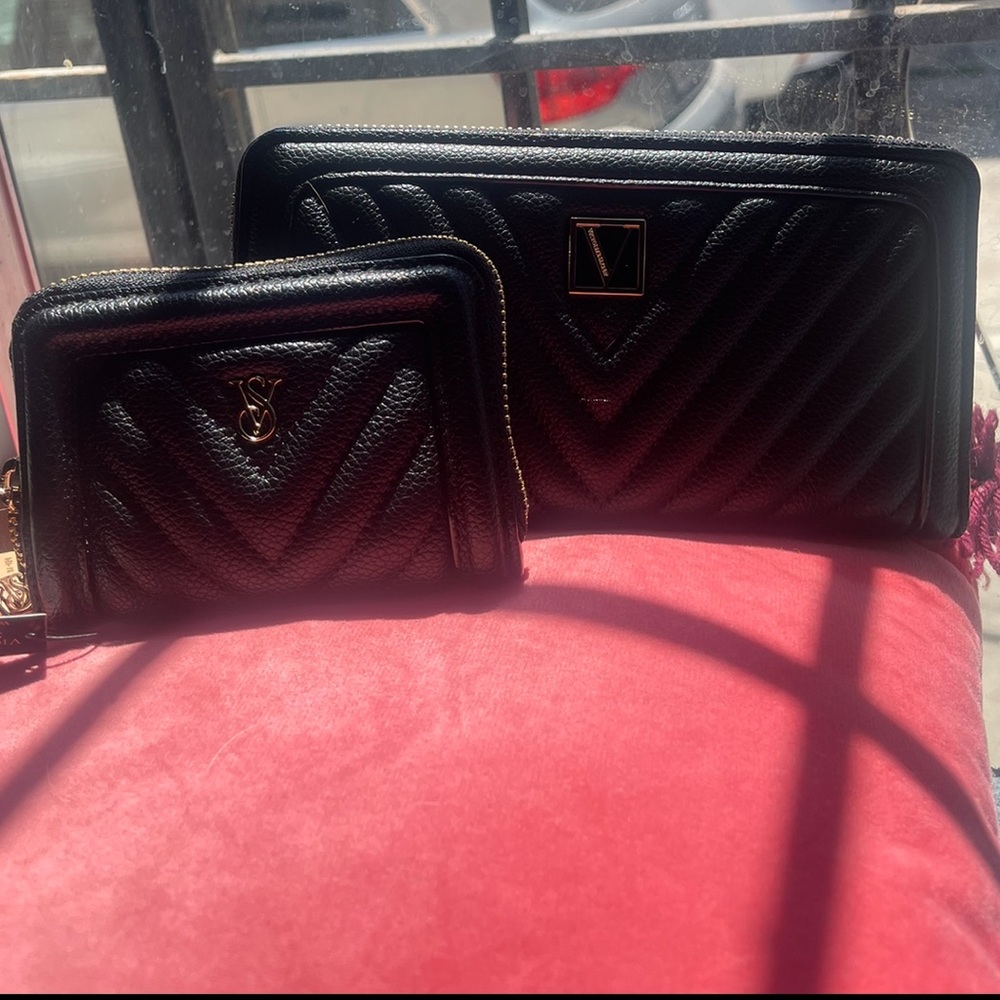Victoria secret wallets brand new 🖤🕷️♟️